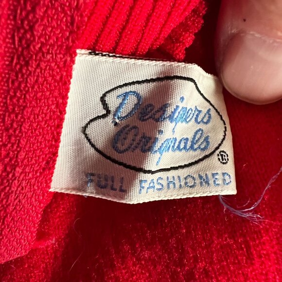 Designers Originals Vintage Red Mock Neck Sweater With Back Zipper Closure & Rag - Picture 6 of 16